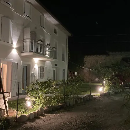 Casale Luel アパート